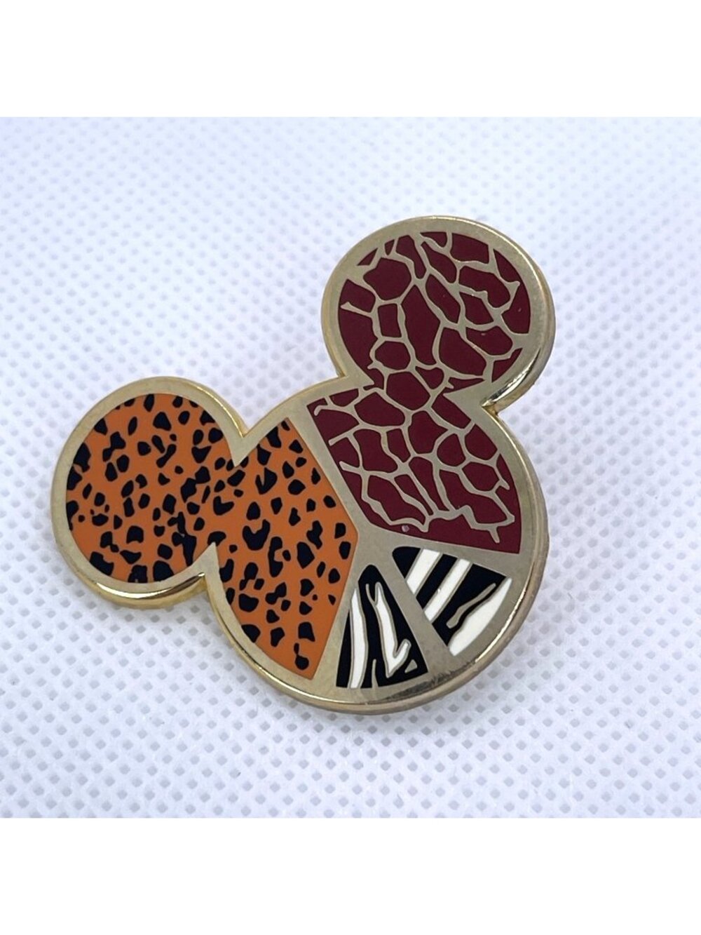 Disney Parks Animal Kingdom Adventure Mickey Mouse Safari Animal Peace Sign Pin - Picture 3 of 8
